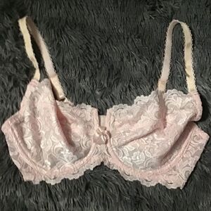 38D Pink Lace Fruit of the Loom Under wire Bra EUC